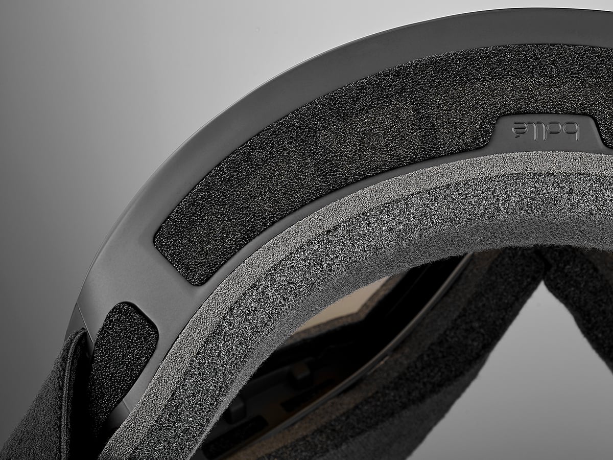 Mousse triple densité + Ventilation Flow-Tech